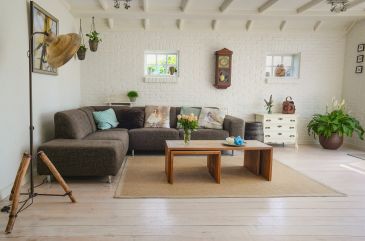 Як підібрати меблі для дому: поради щодо вибору та догляду від ТЦ 4ROOM