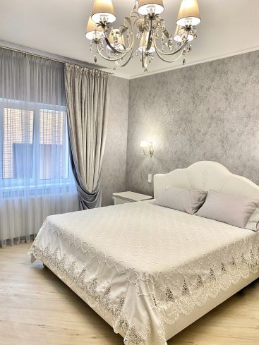 Шторы в светлую СПАЛЬНУЮ КОМНАТУ