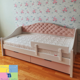 Кровать в стиле Прованс, с защитным бортом