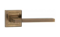 Дверная ручка LINDE Furnitura QOOB Старая бронза
