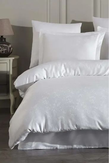 Eva Набор постельного белья жаккард сатин тенсел Laura Home 2(160х220) см. Белый