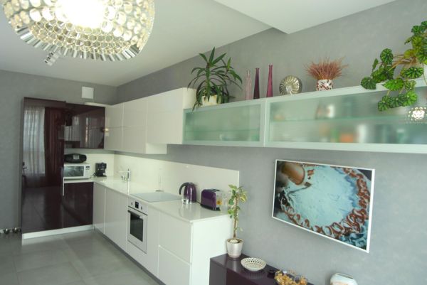 Кухня бело-фиолетовая от Textura № 03 - фото 2