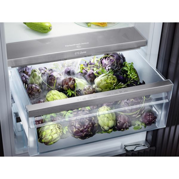 Холодильник вбудований Miele KFN 7795 D - фото 3