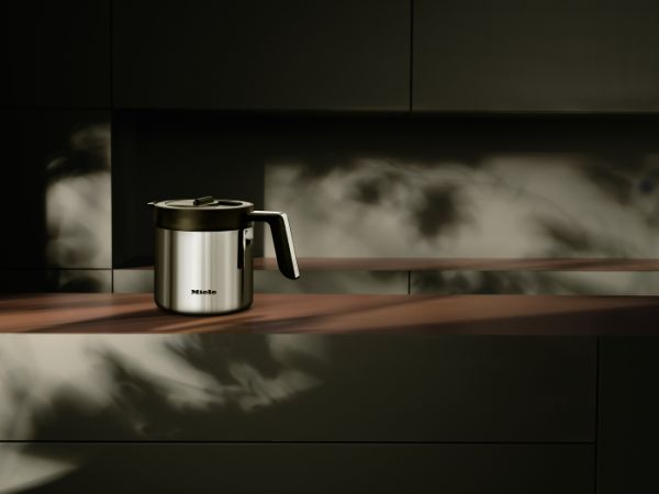 Кавник Miele CJ Jug 1,0l