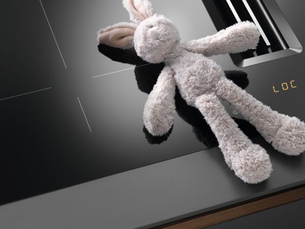 Варильна поверхня індукційна з вбудованою витяжкою Miele KMDA 7473 FL-U Silence - фото 8