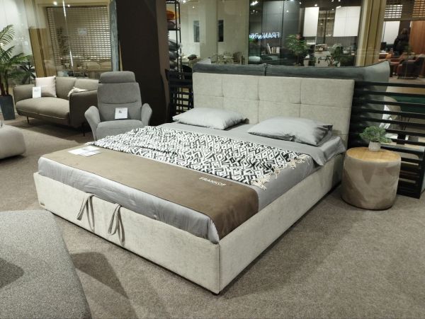 Ліжко Кобо 1,8