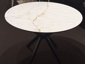 Стіл Мачу-Пікчу