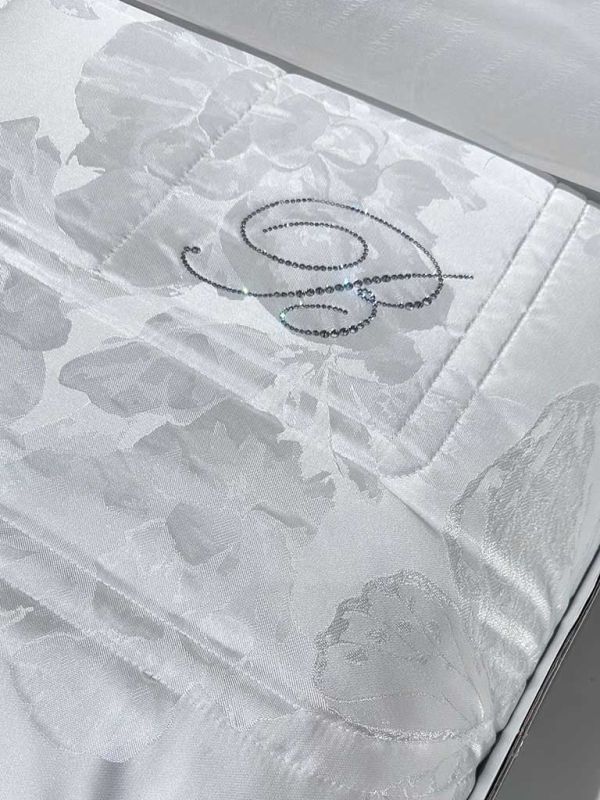 Покрывало Helena 270х270 (Перламутр) Blumarine - фото 2