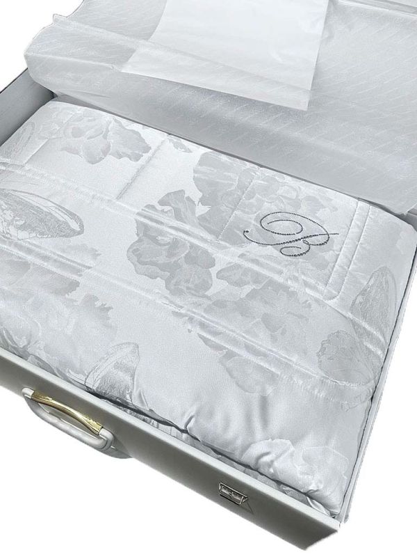 Покрывало Helena 270х270 (Перламутр) Blumarine - фото 3