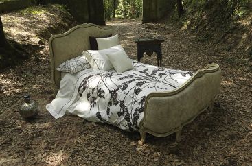 Комплект постельного белья (Одеяло 200х220, прост. 270х290, 4 нав. 50х70) Серебристый с вышивкой Bios Signoria