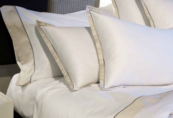 Комплект постільної білизни (Підковдра 200х220, прост. 270х290, 4 нав. 50х70) White pearl Luna Borgo Signoria - фото 7