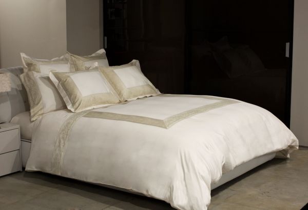 Комплект постельного белья (Пододеяльник 200х220, прост. 270х290, 2 нав. 50х70) Ivory Caterina Signoria - фото 3