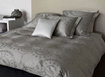 Комплект постельного белья (Пододеяльник 200х220, прост. 270х290, 2 нав. 50х70) Ivory Sciara Signoria