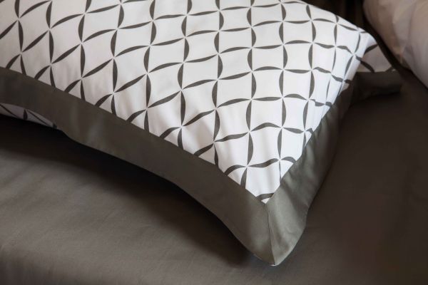 Комплект постільної білизни (Підковдра 160х220, прост. 270х290, 2 нав. 50х70) White-lead grey Sorrento - фото 2