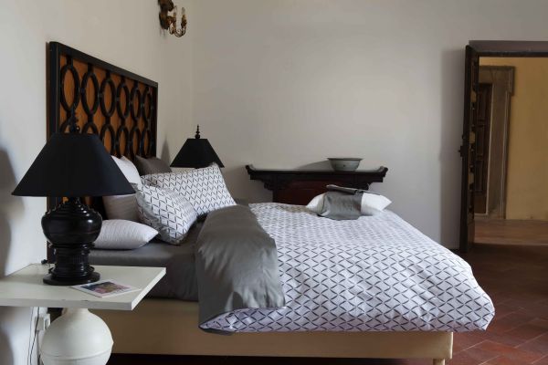 Комплект постельного белья (Пододеяльник 200х220, прост. 270х290, 4 нав. 50х70) White-lead grey Sorrento Signoria - фото 4