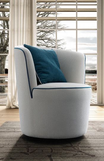 Кресло Dafne (Disco 005) подушка Le Comfort