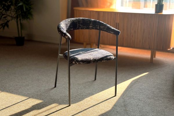 Hush Cтілець обідній з підлокітниками, Resin luxury volcanic black base (13999) - фото 5