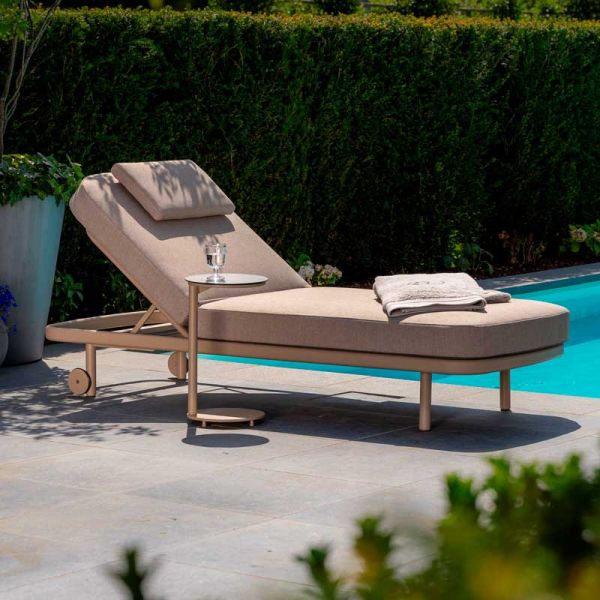 Шезлонг з подушкою Milano