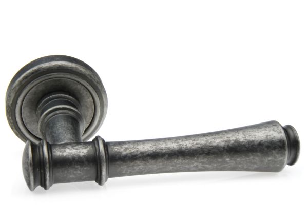 Дверна ручка Fadex Tako 245V N10 античне залізо