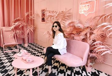Топ 7 дизайнерських меблів в модному кольорі Millennial Pink