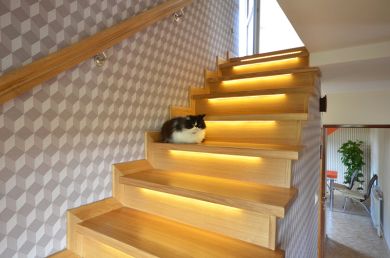 Виды освещения лестницы в доме - интересные идеи