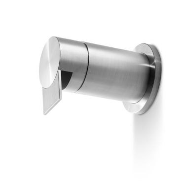 Смеситель настенный TEK 113S на одного потребителя